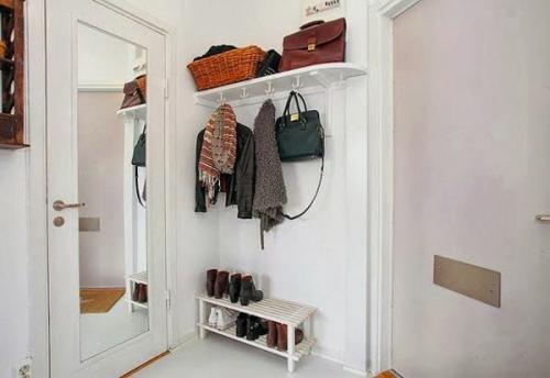 Узкая прихожая. Какие варианты мебели в узкую прихожую
