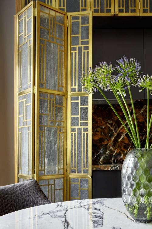 Эффектный дизайн с элементами ар-деко в небольшой квартире (47 кв. м) 04