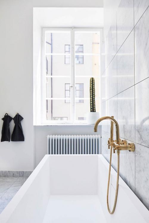 Современный интерьер с минималистичной кухней 06