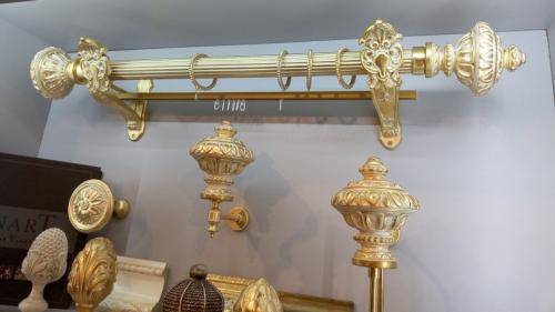 Какие карнизы самые удобные. Современные карнизы для штор — разновидности дизайна, методы монтажа и конструкционное исполнение (110 фото)