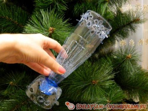 Как сделать вазу из пластиковых бутылок своими руками. Как делать вазы из пластиковых бутылок своими руками? 10