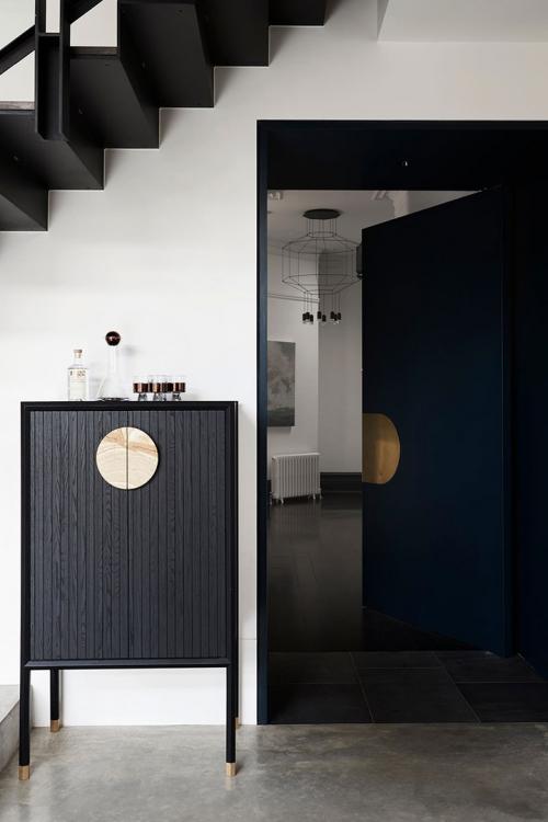 Современная реконструкция старинного дома 06