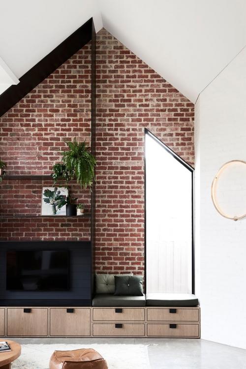 Современная реконструкция старинного дома 02