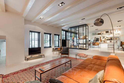 Удивительный дом с историей 03