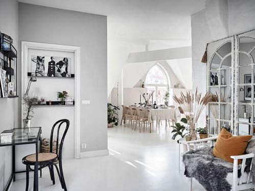 Мансардная квартира с великолепными арочными окнами (86 кв. м) 14