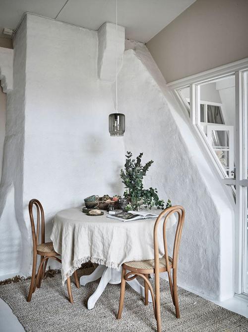 Мансардная квартира с великолепными арочными окнами (86 кв. м) 18