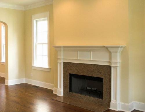 Серые стены белый плинтус. Особенности белого пластикового плинтуса в интерьере