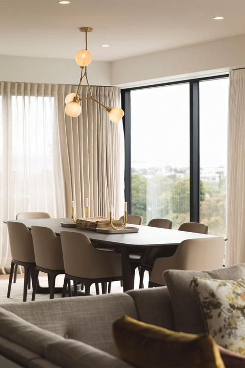 Бежевый и золото: спокойный интерьер квартиры 05