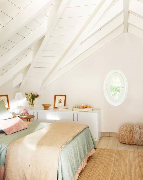 Уютная мансарда: вдохновляющие интерьеры под крышей 11