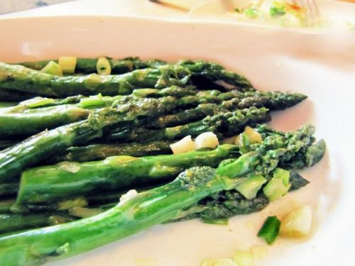 Как приготовить спаржу на пару. Как вкусно пожарить спаржу - классический рецепт