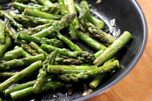 Как приготовить спаржу на пару. Как вкусно пожарить спаржу - классический рецепт