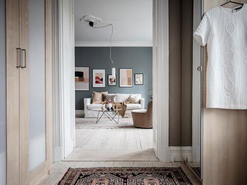 Великолепный цвет для небольшой квартиры (46 кв. м) 15