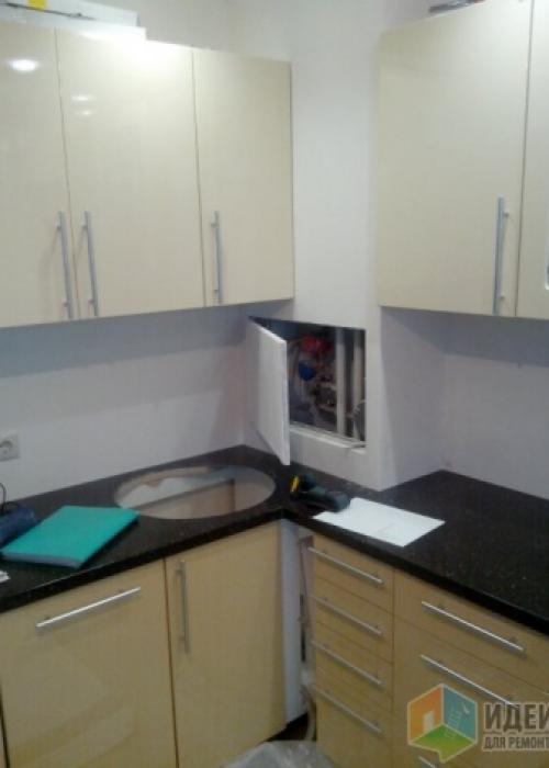 Дизайн кухни с коробом. Планировка и дизайн кухни с вентиляционным коробом в углу 06 Дизайн кухни с коробом. Планировка и дизайн кухни с вентиляционным коробом в углу 06