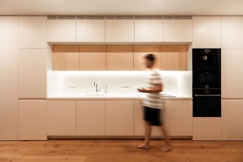 Стильная мансардная квартира в Киеве (100 кв. м) 02