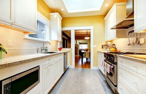 Темный пол и потолок. Цветовая «зависимость»