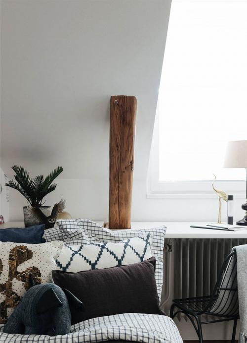 Просторная квартира с небольшой террасой на последнем этаже 21