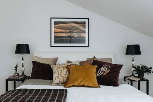 Просторная квартира с небольшой террасой на последнем этаже 17