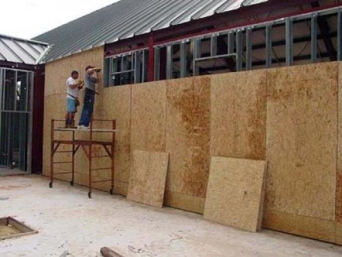 Влагостойкая фанера для наружных работ: характеристика, фото и цена