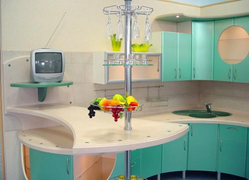 Барная стойка вместо стола на маленькой кухне. Виды барных стоек для маленькой кухни –, какую выбрать