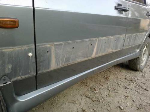 Молдинг чем приклеить. Чем прикрепить уплотнитель 03