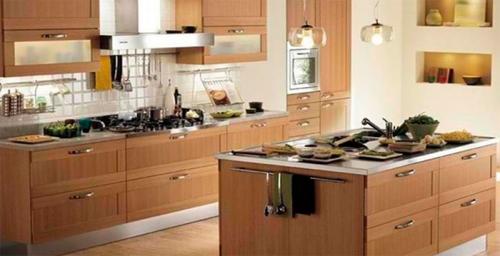 Кухня с коричневым фартуком. Коричневые идеи для кухни 06