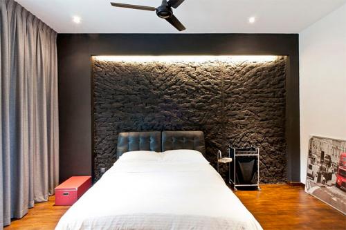 Интерьер с белой кирпичной стеной.  Чем привлекательна стена из белого кирпича? 12