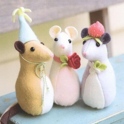 Игрушки на елку из ткани. Елочные игрушки из ткани своими руками 20 Игрушки на елку из ткани. Елочные игрушки из ткани своими руками 20