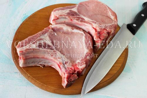 Как готовить стейк в духовке. Стейк свиной в духовке