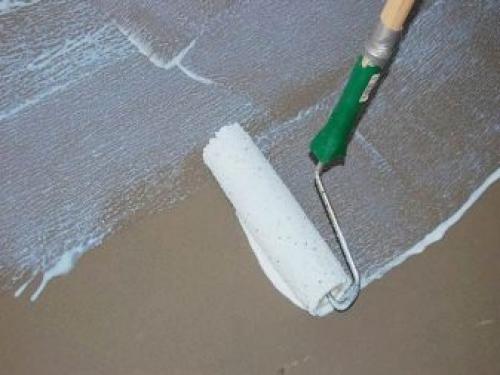 Сколько сохнет грунтовка под обои. Особенности 01