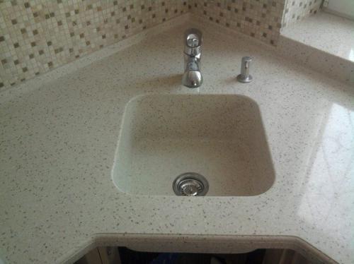 Мойка на кухню из искусственного камня. Критерии выбора