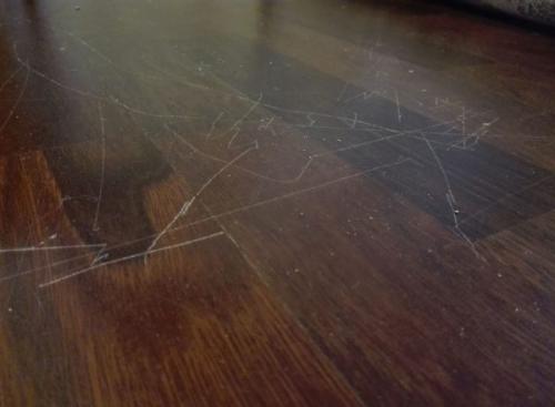 Средство по уходу за ламинатом. Повседневный уход за ламинатом