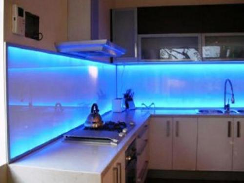 Освещение на кухне. Рабочее освещение на кухне