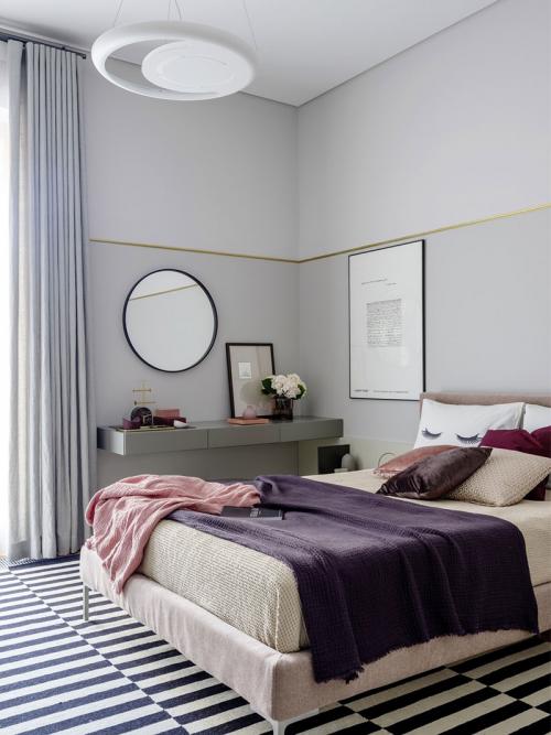 Минимализм в интересной гамме: современная квартира в Москве 05