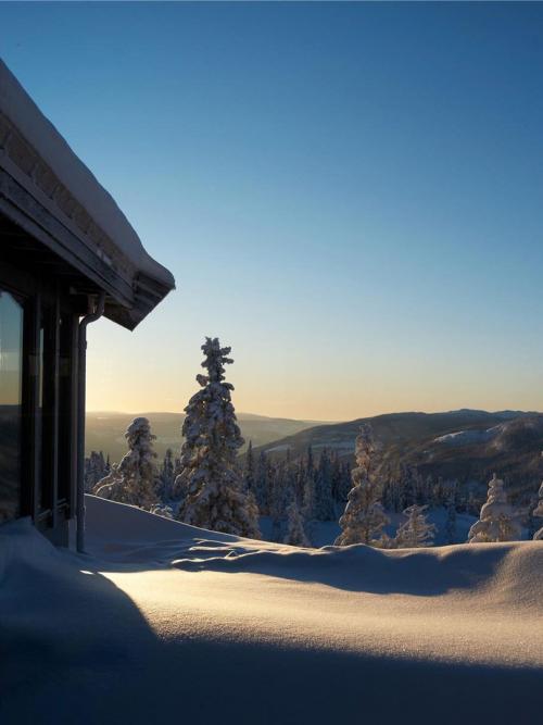 Изысканное современное шале в Норвегии 13