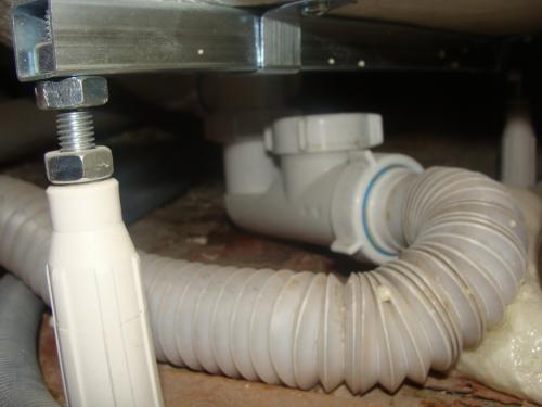 Как удлинить гофру для раковины. Устанавливаем правильную гофру для слива в ванной