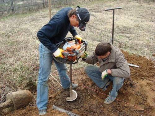 Шифер плоский чем покрасить. Какой краской лучше покрасить плоский шифер 07