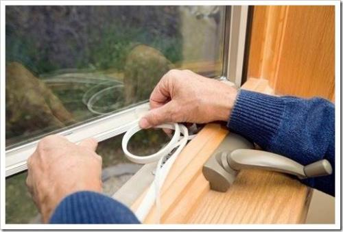 Как заклеить окна мукой. Утепляем старые деревянные окна народными средствами