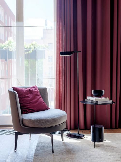 Минимализм в интересной гамме: современная квартира в Москве 01