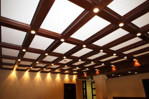 Чем обшить потолок дешево. Самые популярные варианты для отделки потолка