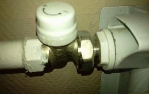 Как установить регулятор температуры на батарею. Какой регулятор тепла можно поставить на батарею 18