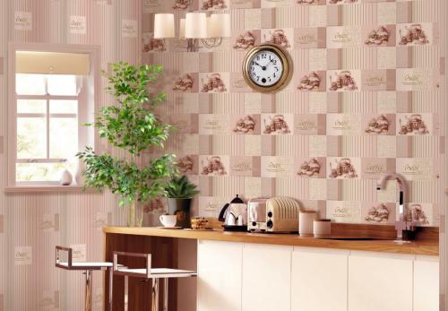 Какие обои лучше. Виды обоев для кухни