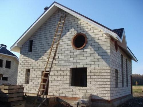 Стоит ли строить дом из газоблока. Отзывы владельцев о домах из газобетона