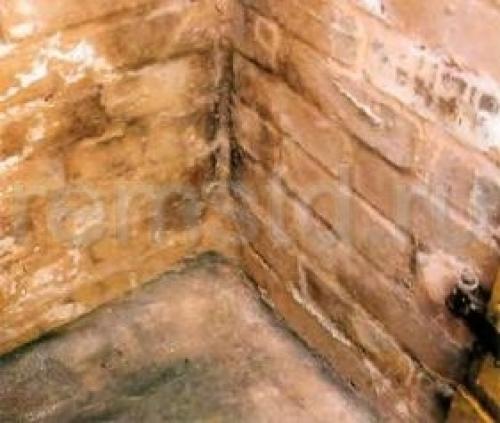 Внутренняя гидроизоляция подвала. Влага, проникающая через стены и трещины в полу подвала