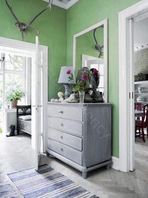 Великолепный дом с небольшим садом 05