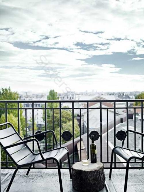 Чердак в Париже 12