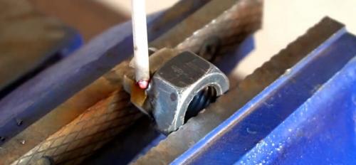 Это лучшее устройство для заточки сверл. Приспособление для заточки сверл своими руками: 2 варианта