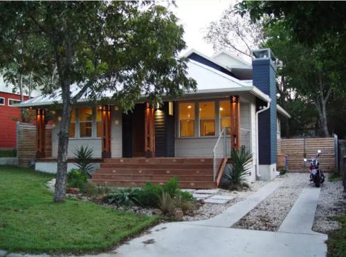 Небольшой домик построить. Маленькие дома — 95 фото идей общего стиля, идеи интерьера и особенности современного экстерьера 16