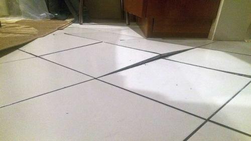 Цсп на деревянный пол под плитку. Сложности при укладке плитки