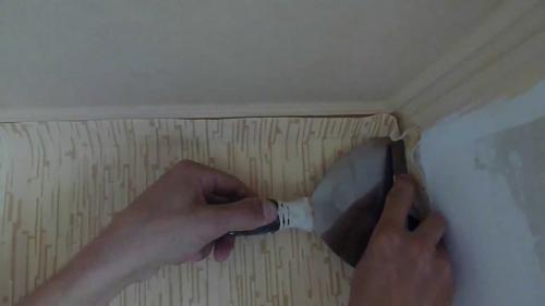 Как исправить обои в углу. Как исправить угол обоев при поклейке