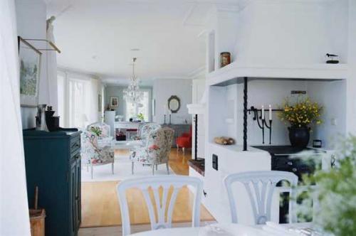 Коттедж в красном 07